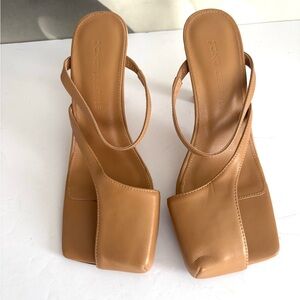 Song of style and Brooklyn heel